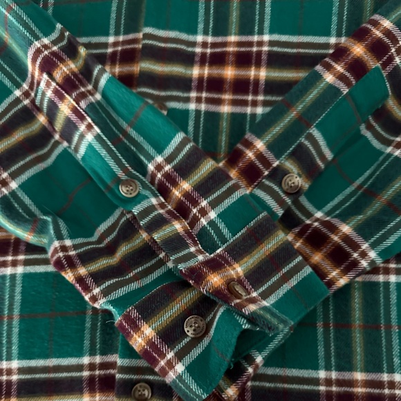 Disney Hocus Pocus Flannel - Picture 5 of 8